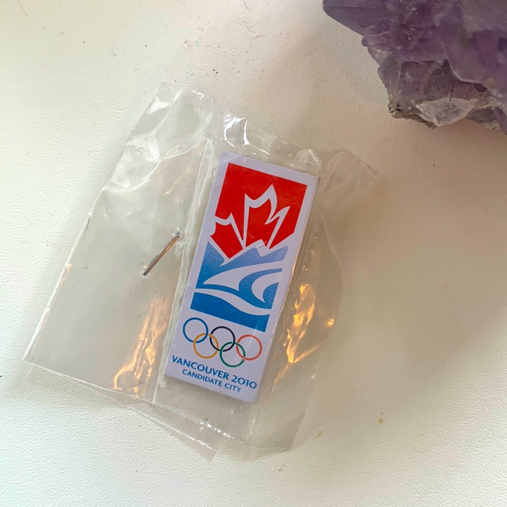 Collectors Vancouver 2010 Olympics candidate city pin